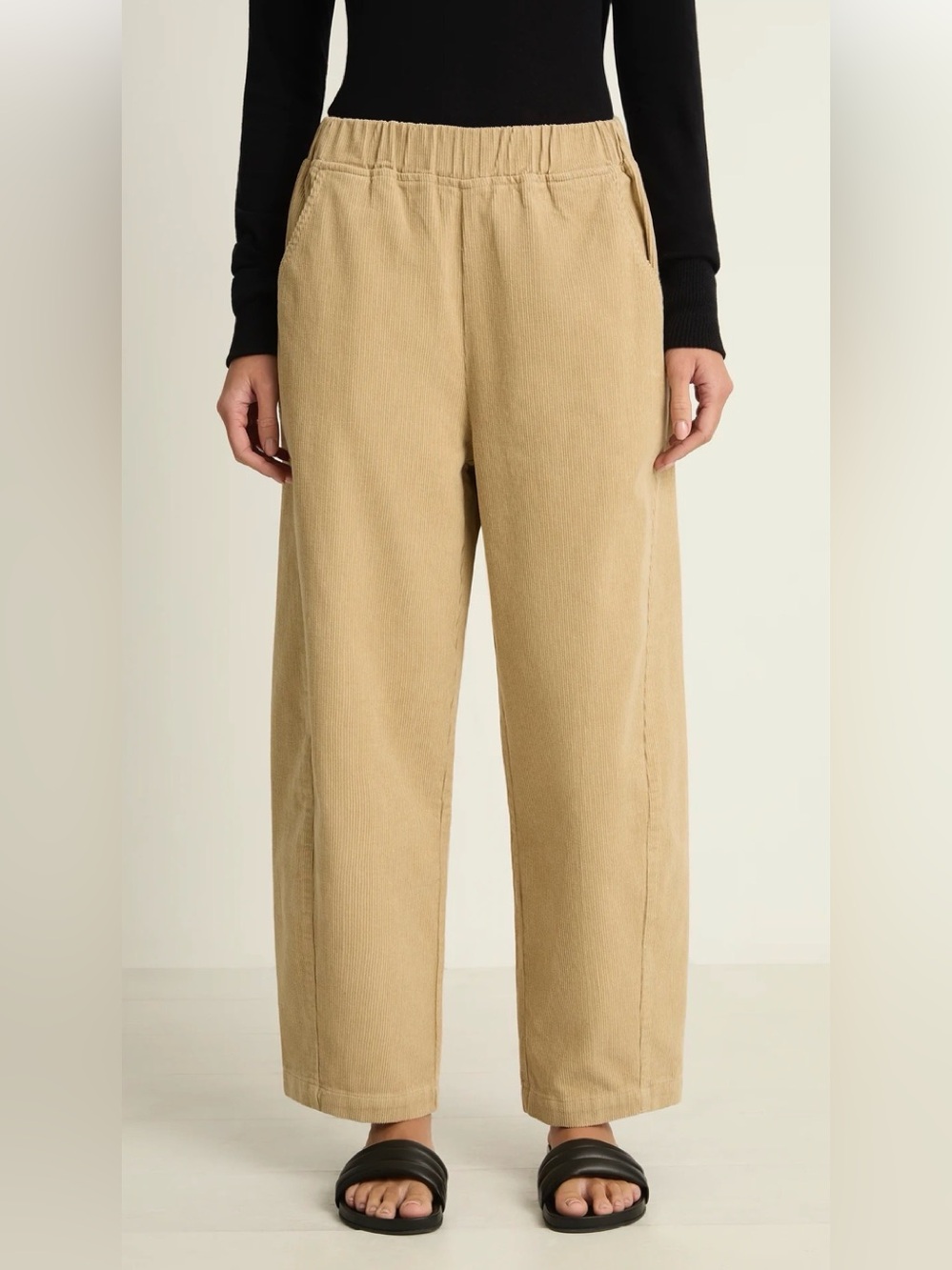 Le Bon Shoppe Arc Pants in Khaki Corduroy, Size Small